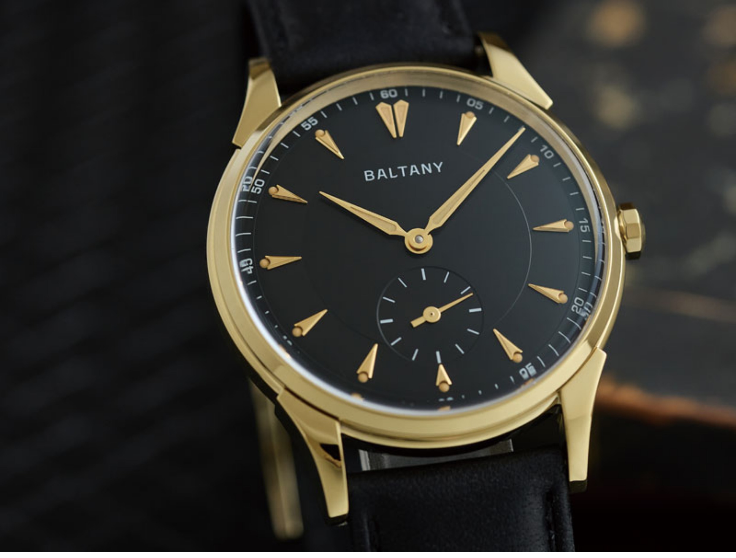 Đồng hồ nam Baltany PIlot 38.5 - đánh giá và giá Omega Watch Constellation